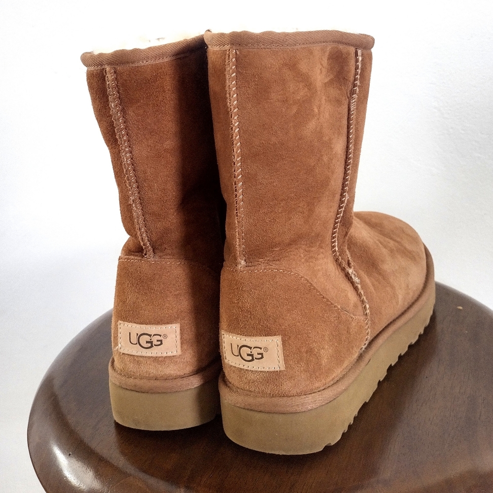 🌿 Ugg Classic Short II Boot